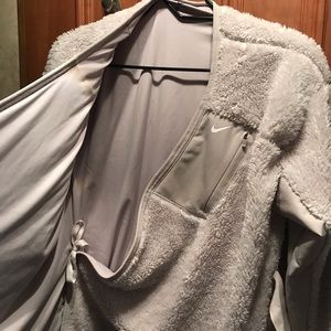 Nike Wrap around sweater size Medium